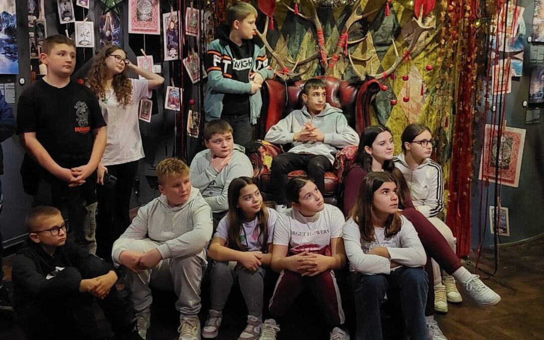 Kad riječi postanu prizori: susret s junacima i čuvarima legendi