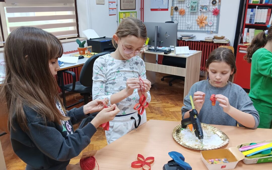 Stvaramo i zabavljamo se u knjižnici